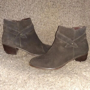 CHARLES KAMMER-Paris-Dark Brown Suede Booties-Vintage-Sz 38-Excellent